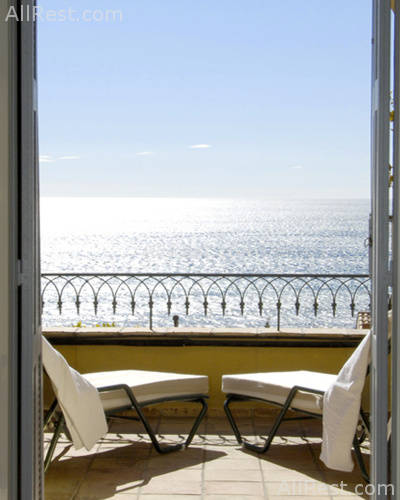 Hotel La Perouse 19